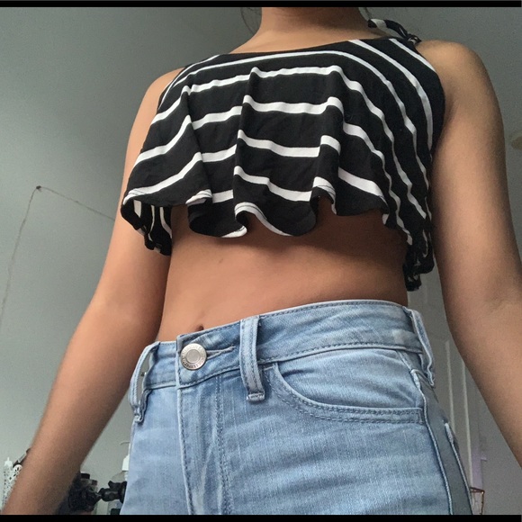 White and Black striped crop top - Picture 2 of 2